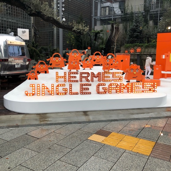 Meet your Posher, Madison - Picture 1 of 1